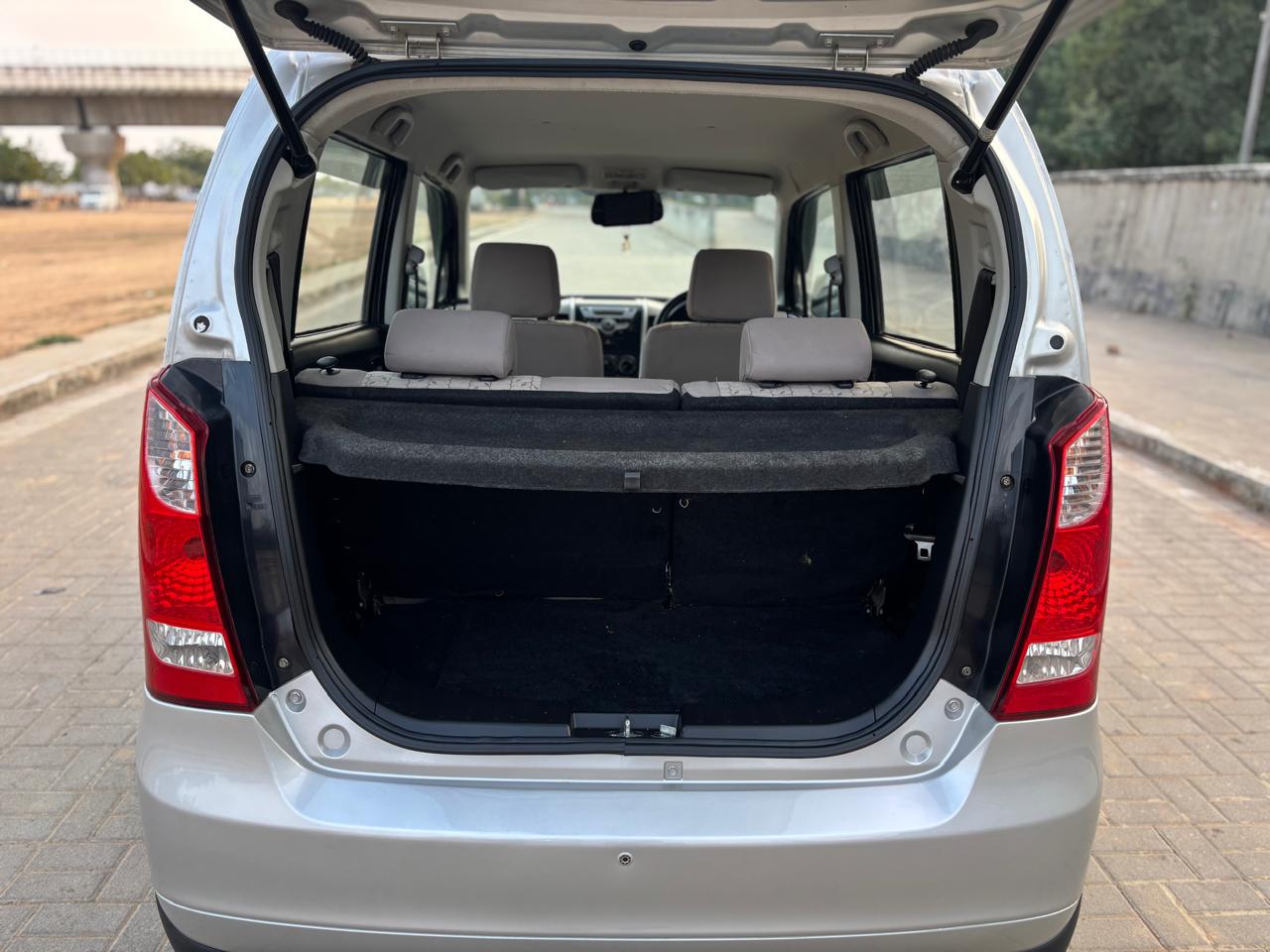 906ae473-d17b-4922-8799-982d79be5ea4 style='width:100%'