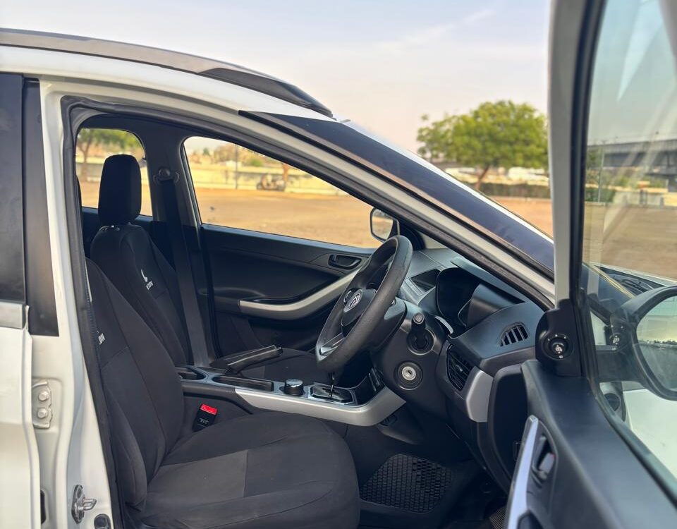 25c6c8c9-36d6-4aa5-8cc3-db5f57f9407e style='width:100%'