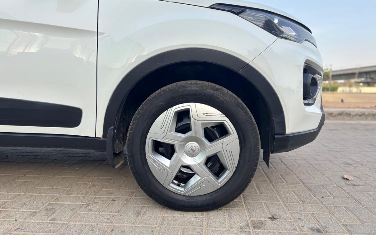 c9b8887c-b84e-4cdd-a34e-6d7905ab852d style='width:100%'