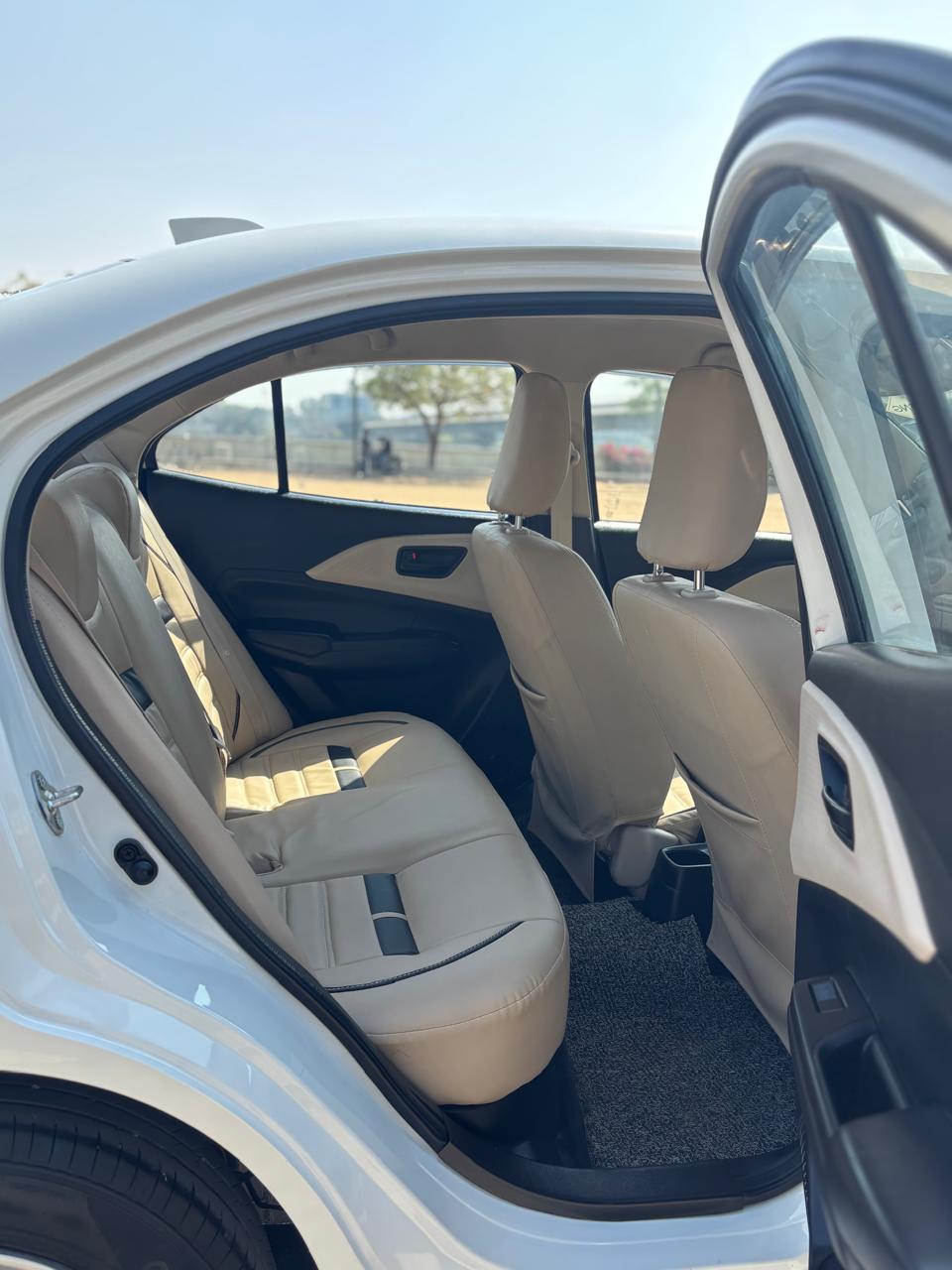 fe351eb9-87d0-4c85-a0b7-2c56b79a420d style='width:100%'